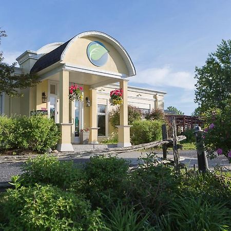 Auberge West Brome エクステリア 写真