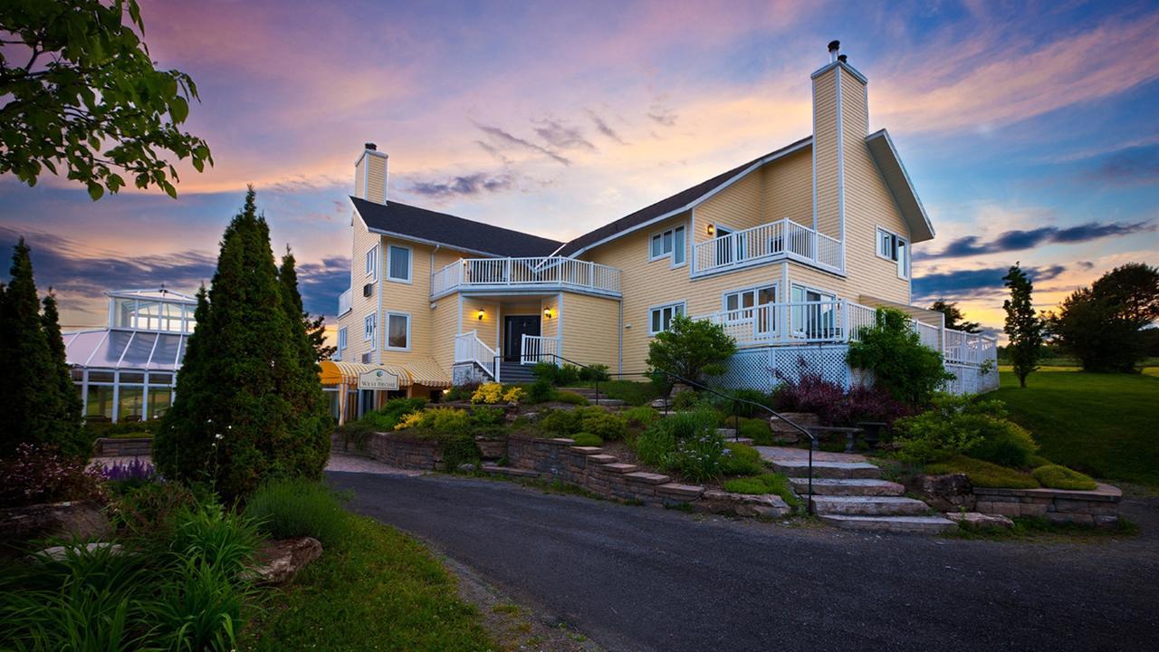 Auberge West Brome エクステリア 写真