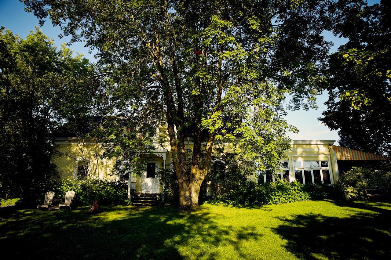 Auberge West Brome エクステリア 写真