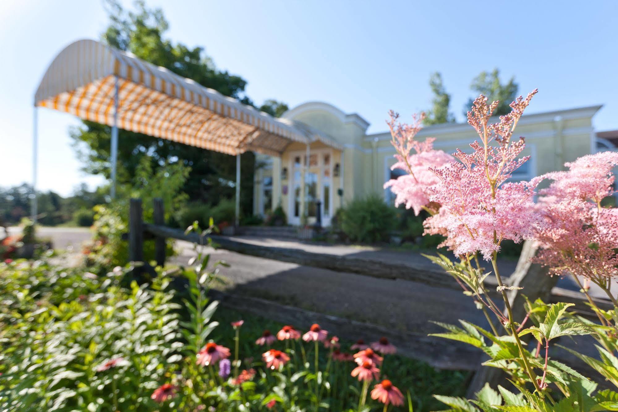 Auberge West Brome エクステリア 写真